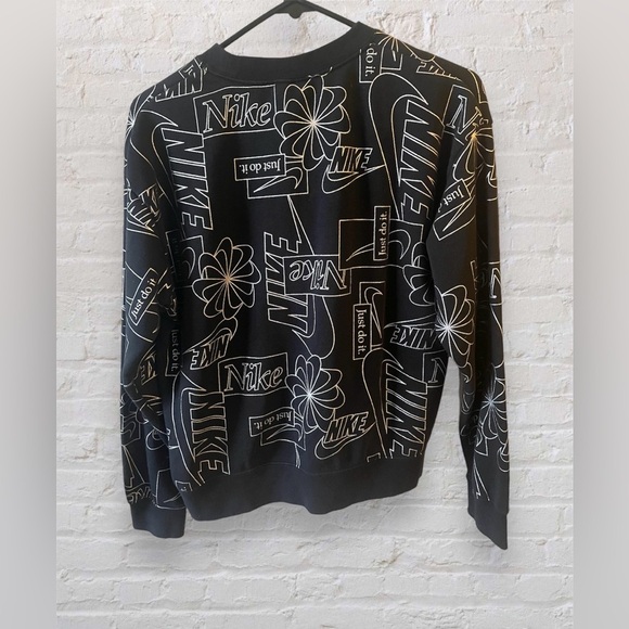 Nike Women's Icon Clash Black Silver Fleece Crop Crew Pullover Size Small - Picture 5 of 8